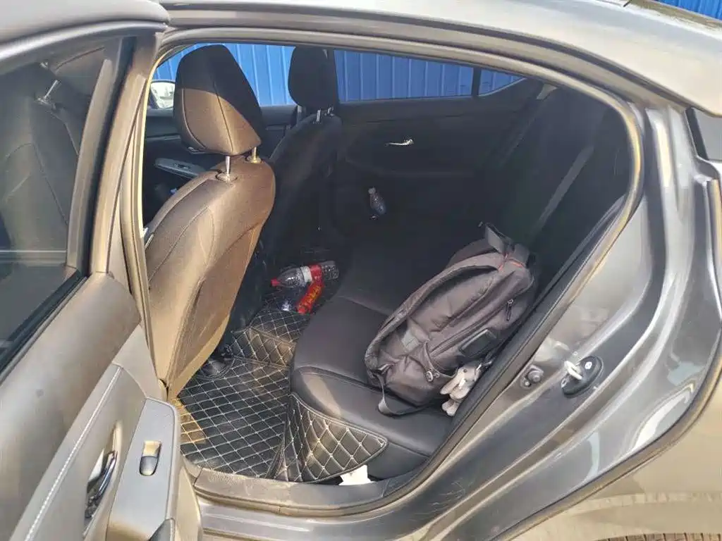 Nissan Sylphy — миниатюра 7