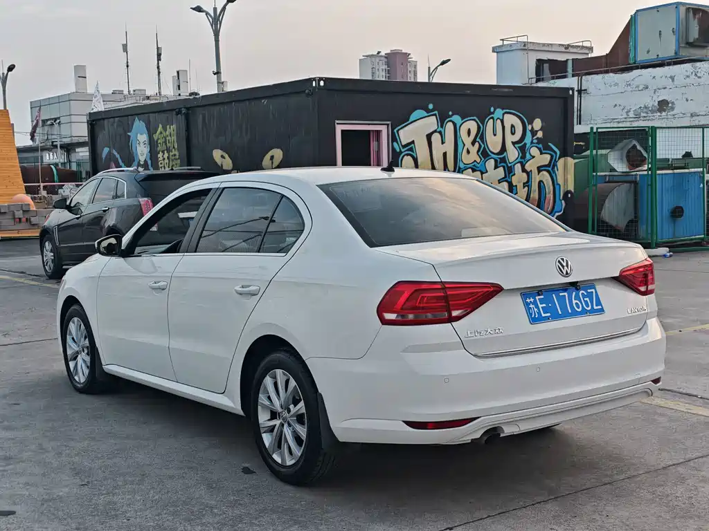 Volkswagen Lavida — миниатюра 7