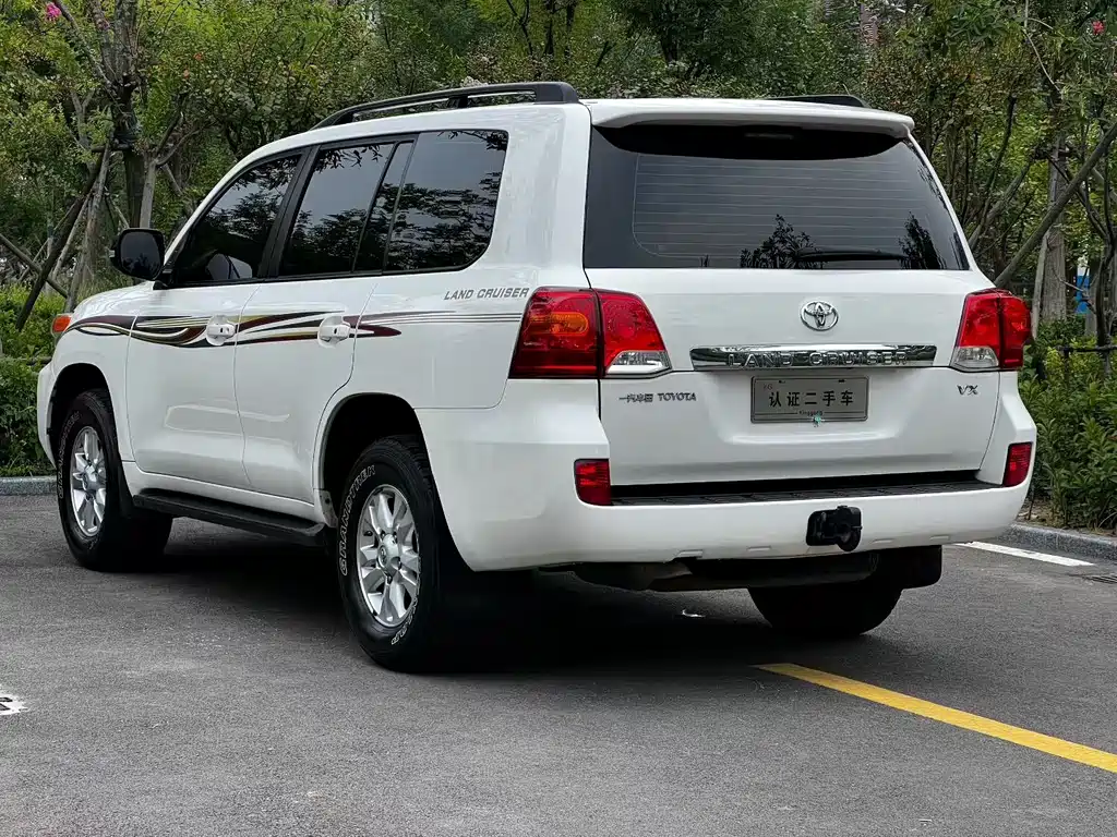 Toyota Land Cruiser — миниатюра 6