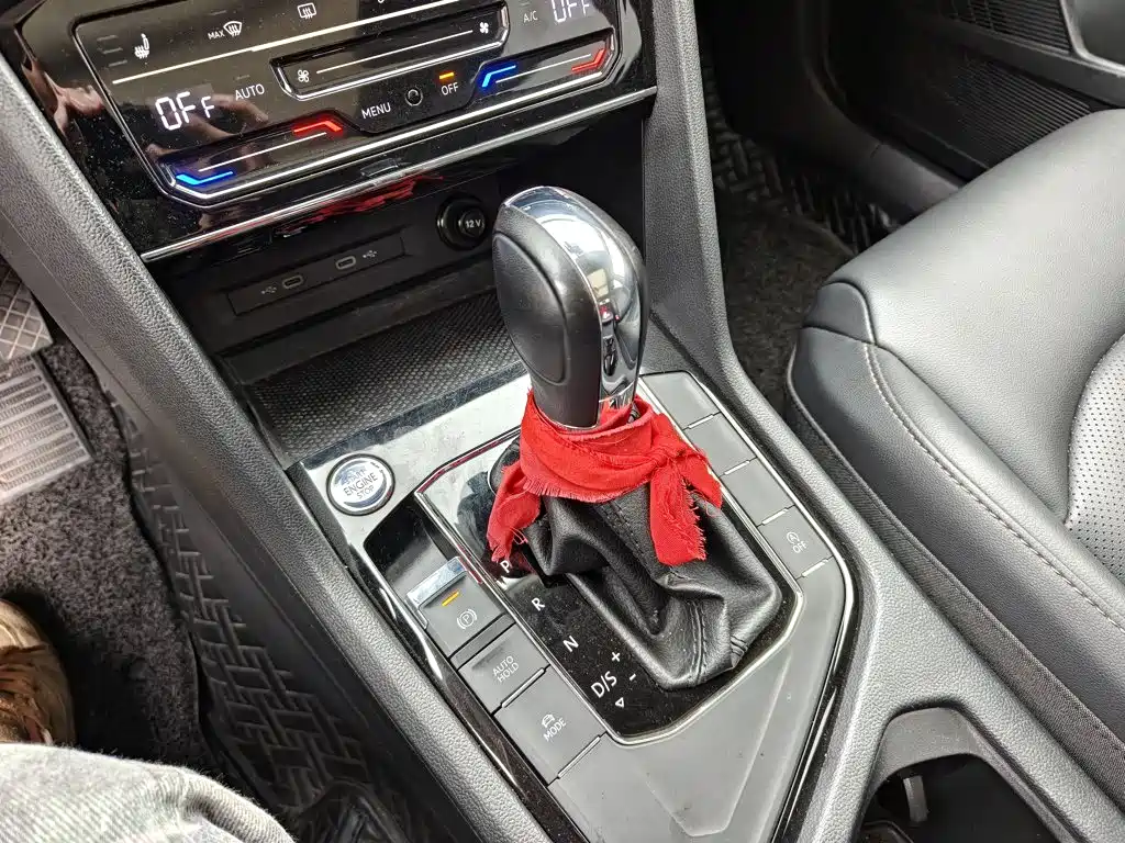 Volkswagen Tharu — миниатюра 14