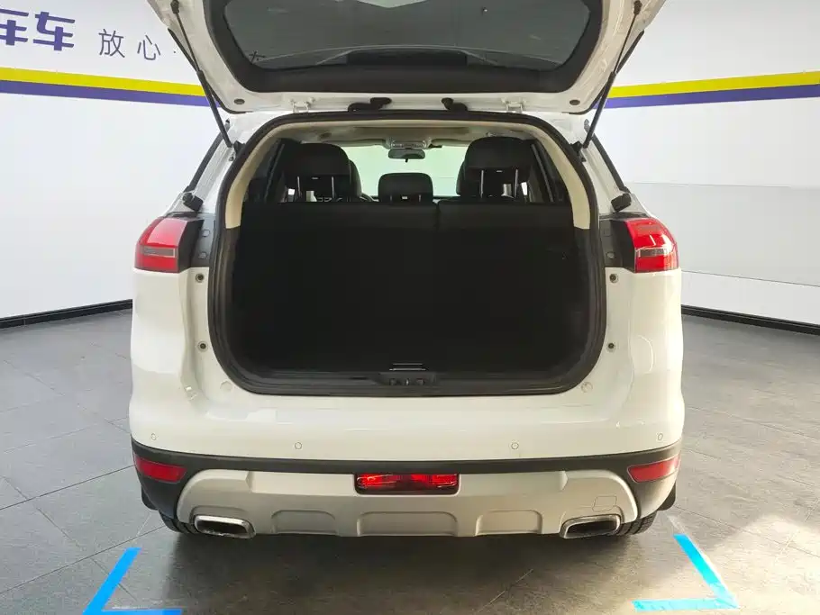 Geely Boyue — миниатюра 4