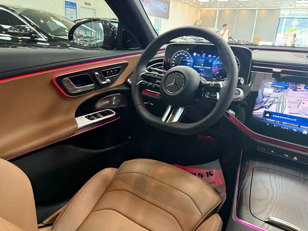 Mercedes-Benz E-Class — миниатюра 20