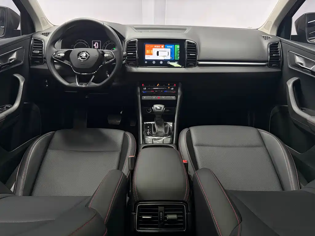 Skoda Karoq — миниатюра 11