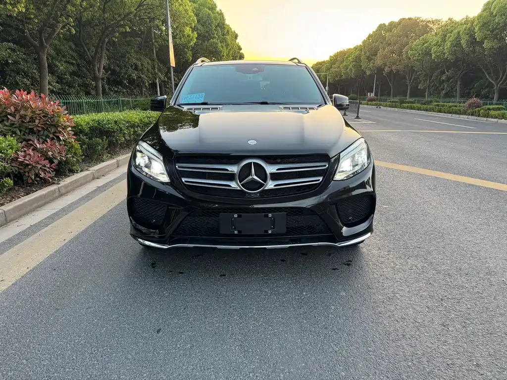 Mercedes-Benz GLE 2016