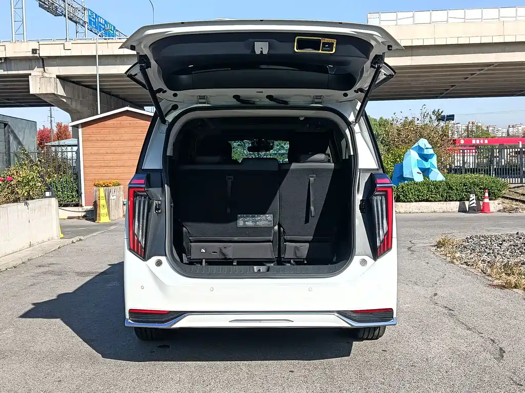 GAC Motor Trumpchi M8 — миниатюра 11