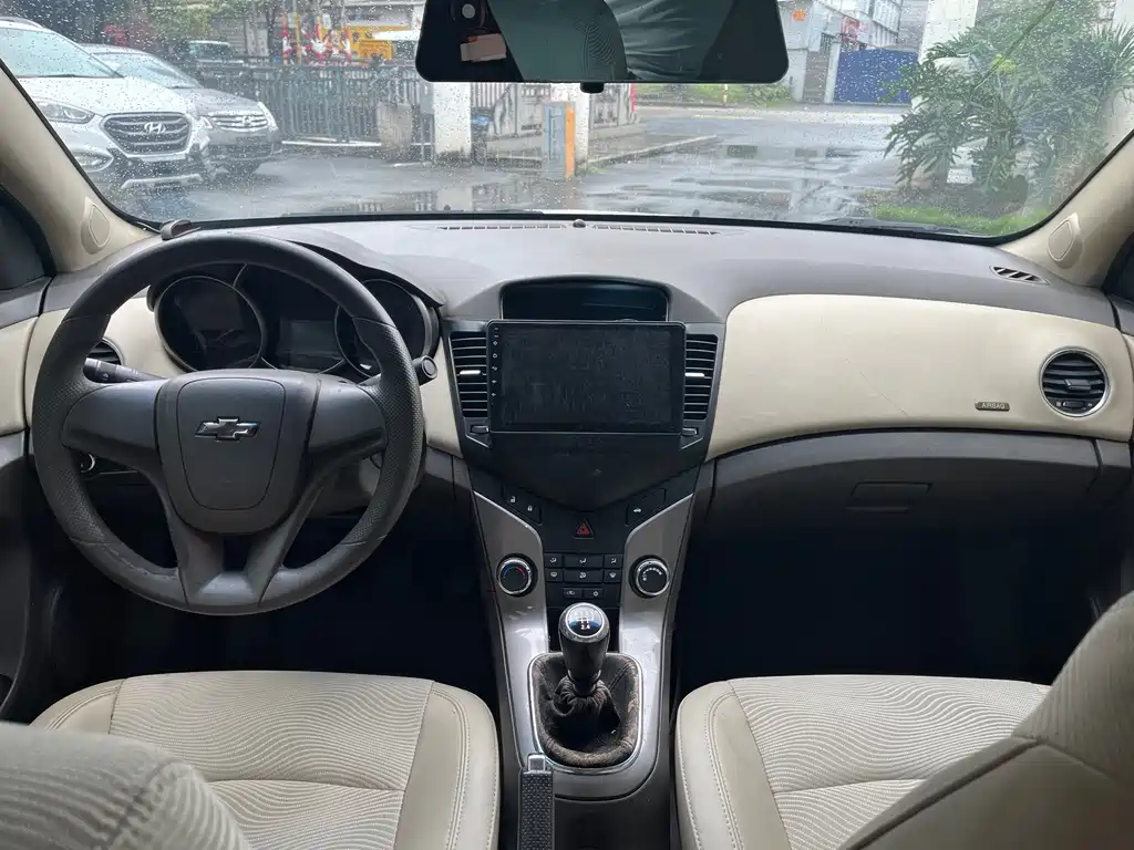 Chevrolet Cruze — миниатюра 13