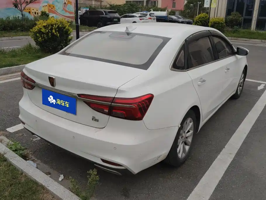 Roewe i6 Classic — миниатюра 3