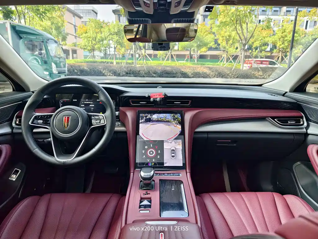 Hongqi Hongqi H5 — миниатюра 6