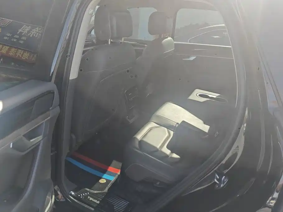 Volkswagen Touareg — миниатюра 11