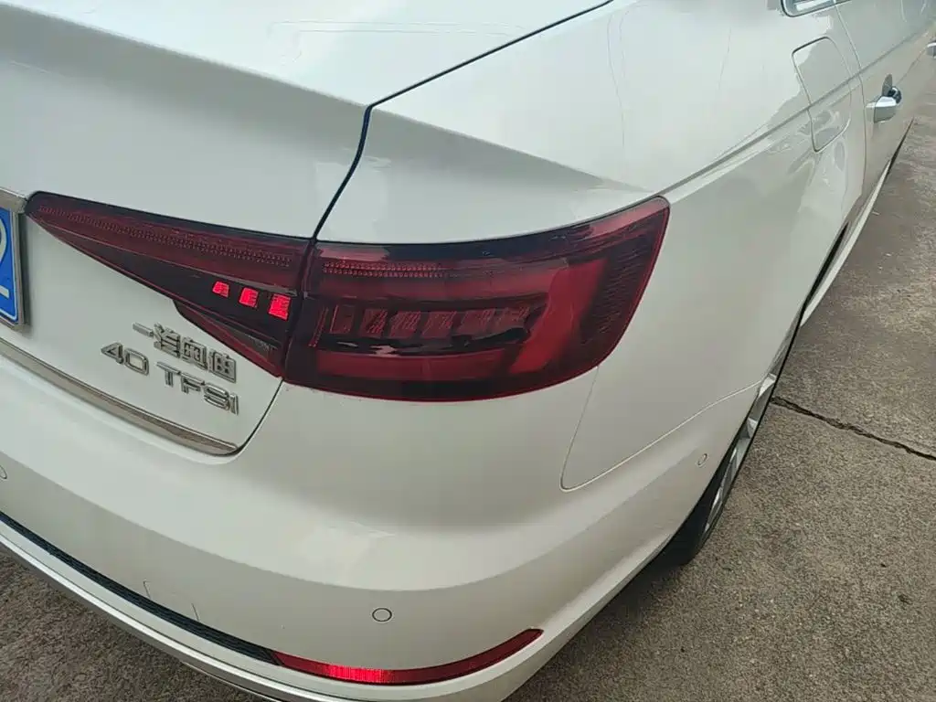 Audi A4L — миниатюра 8