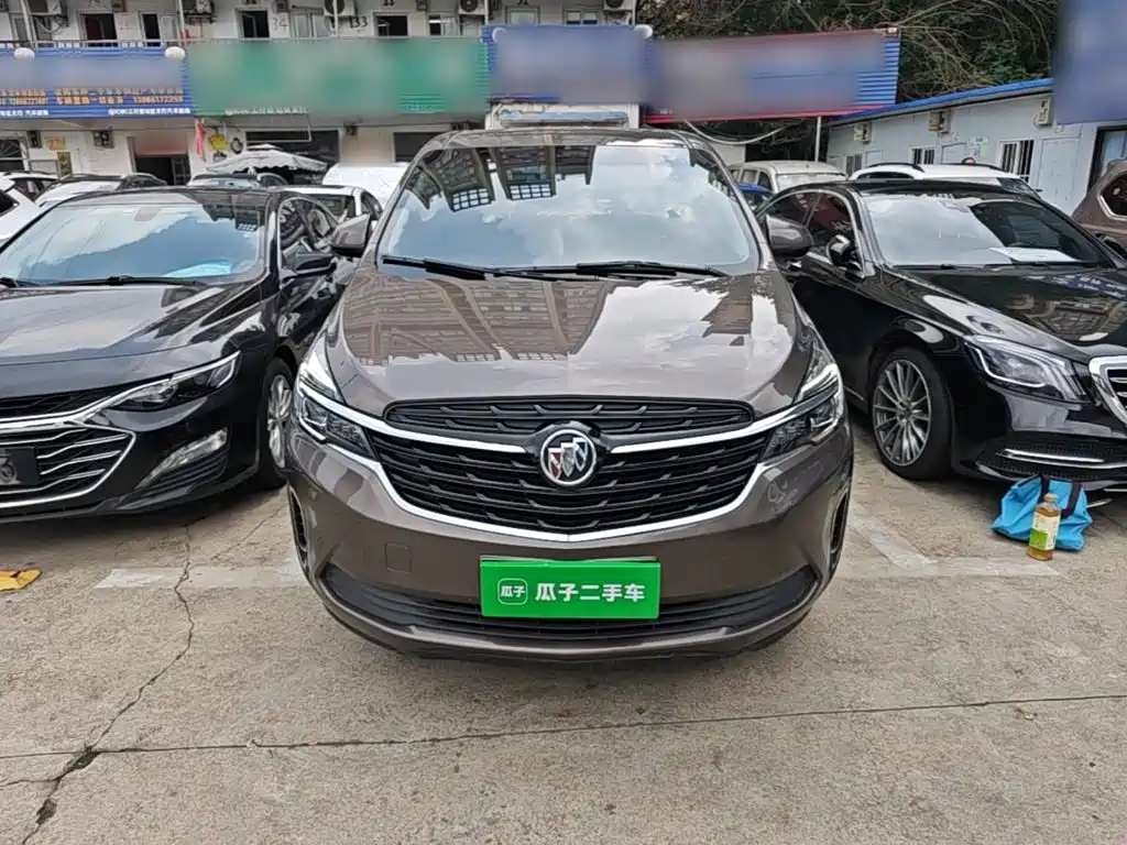 Buick GL8 — миниатюра 3