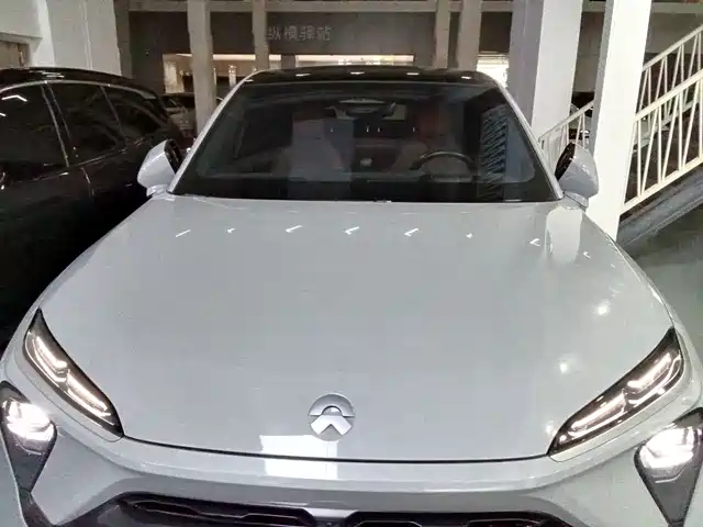NIO EC6