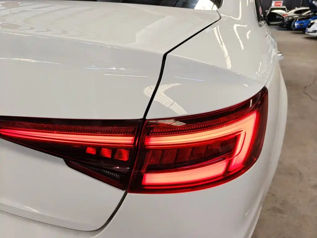 Audi A4L — миниатюра 8