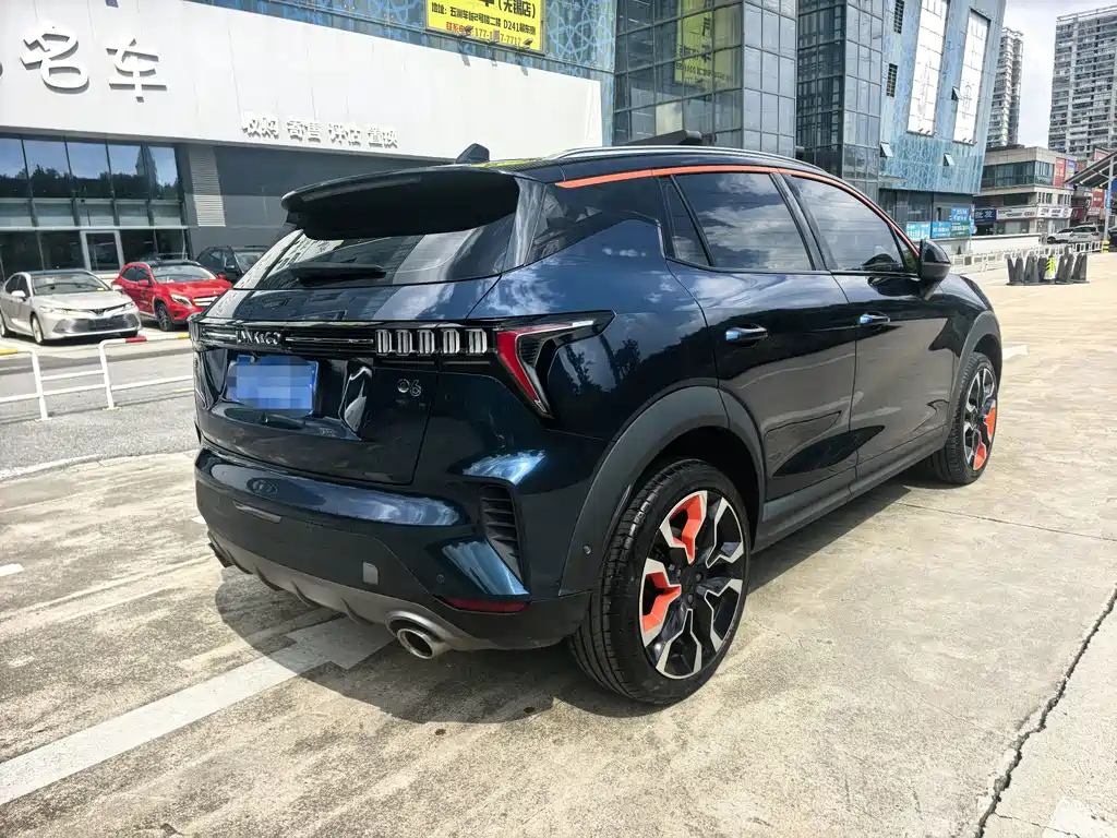 Lynk & Co 06 — миниатюра 4