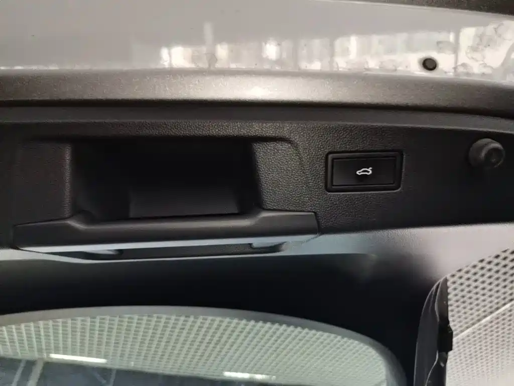 Volkswagen Tiguan X — миниатюра 19