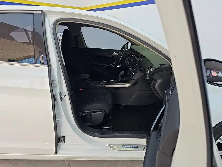Peugeot 408 — миниатюра 8
