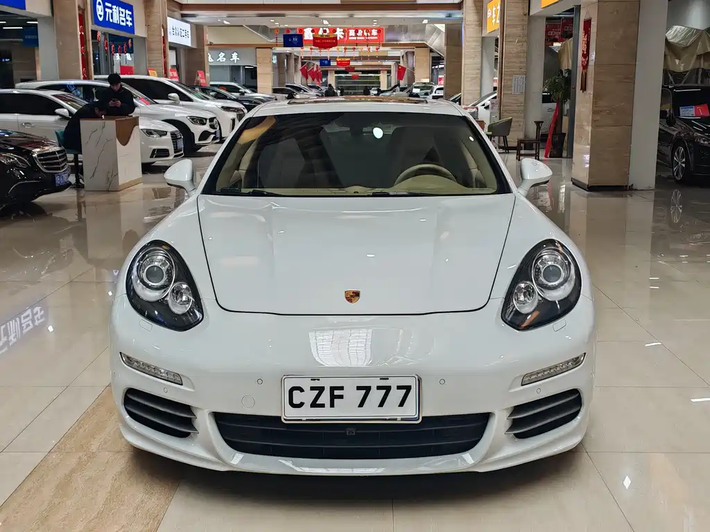 Porsche Panamera — миниатюра 2