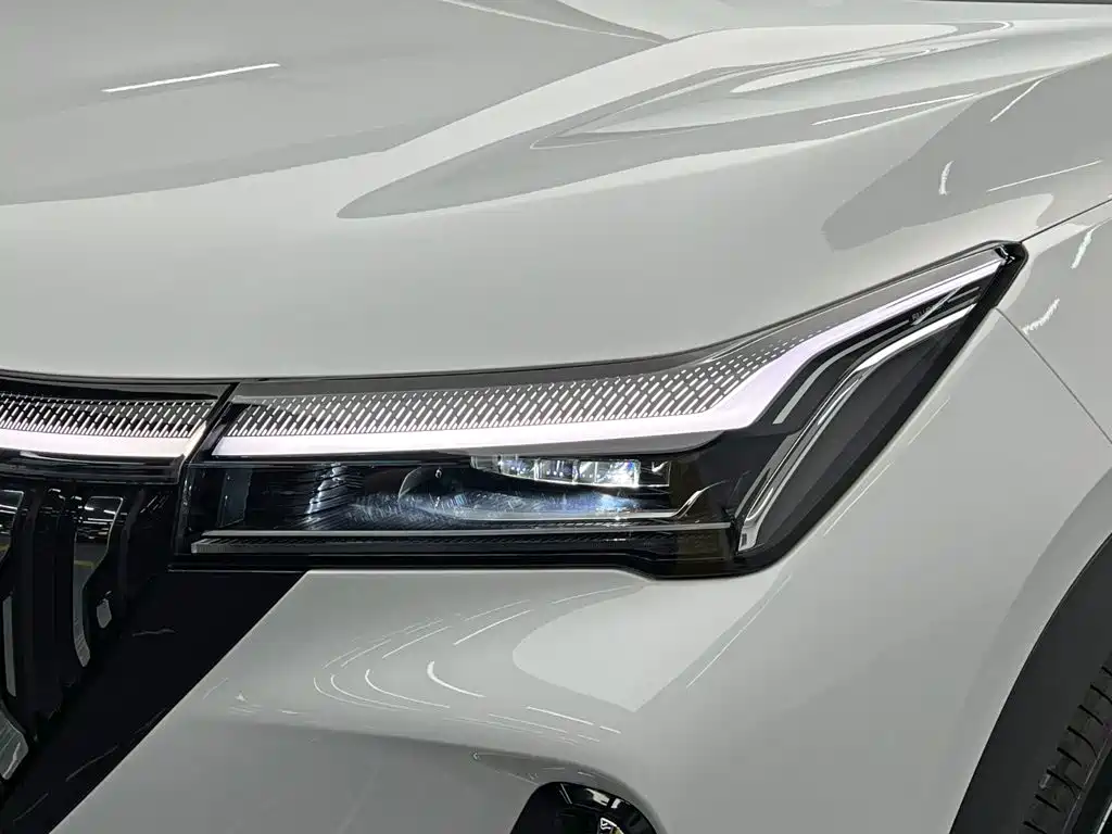 Geely Boyue L — миниатюра 9
