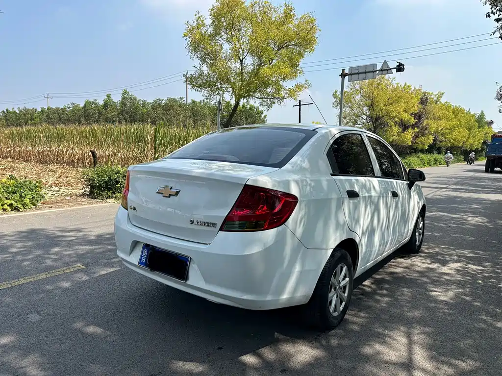 Chevrolet Sail — миниатюра 7