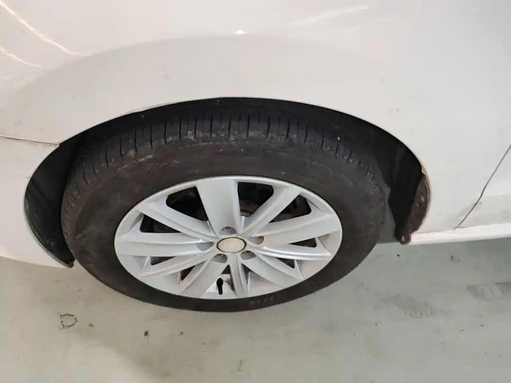 Volkswagen Polo — миниатюра 23
