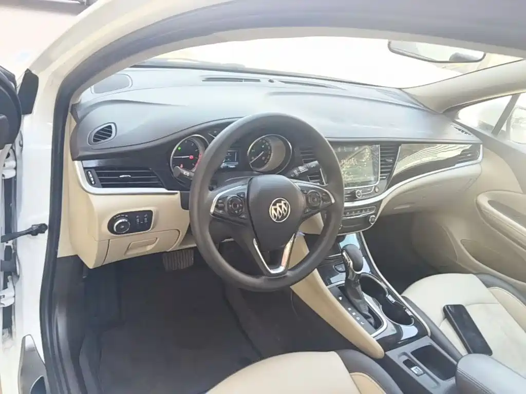 Buick Verano — миниатюра 10
