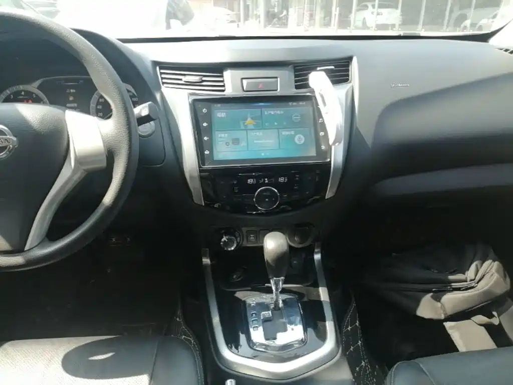 Nissan Terra — миниатюра 13