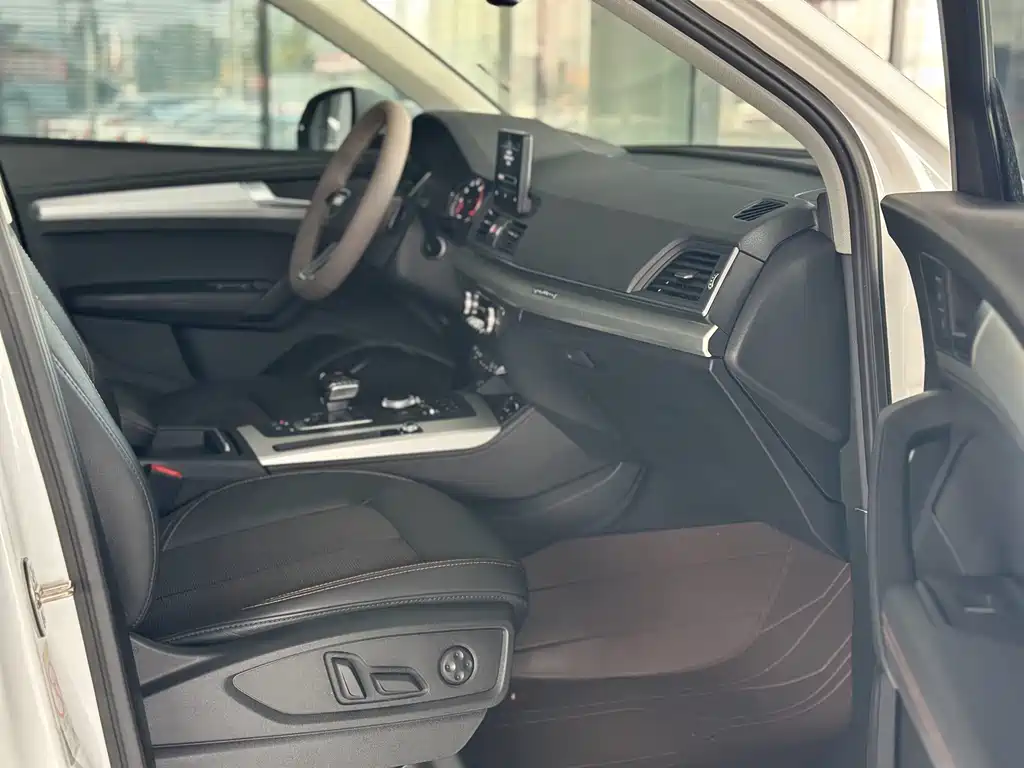 Audi Q5L — миниатюра 4