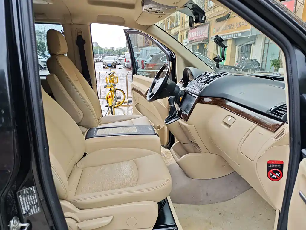 Mercedes-Benz Vito — миниатюра 10