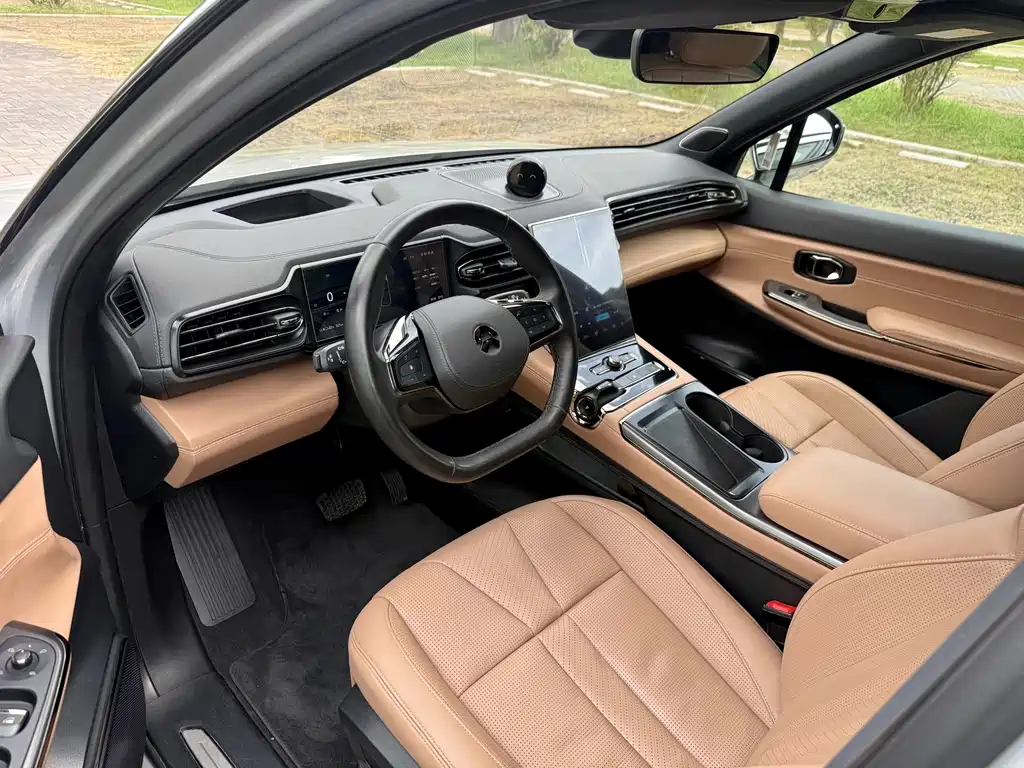 NIO ES8 — миниатюра 7