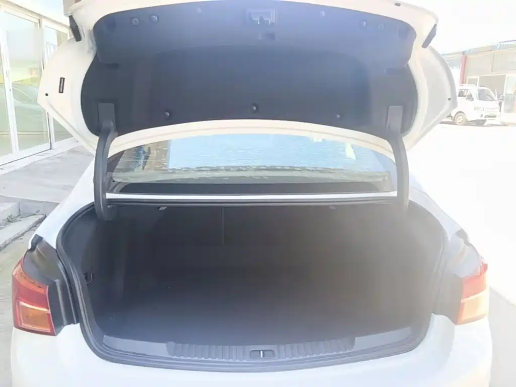 Buick Verano — миниатюра 19