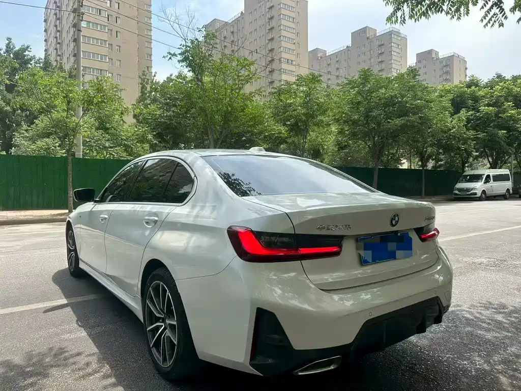 BMW 3 Series — миниатюра 9