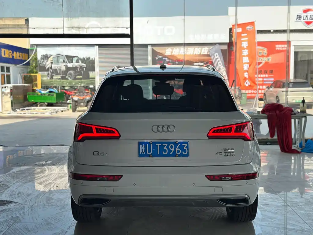 Audi Q5L — миниатюра 12