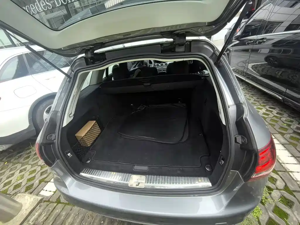 Mercedes-Benz C-Class (Import) — миниатюра 7