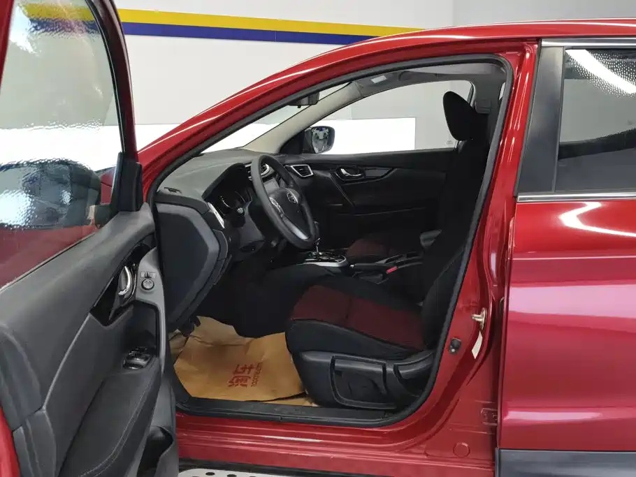 Nissan Qashqai — миниатюра 9