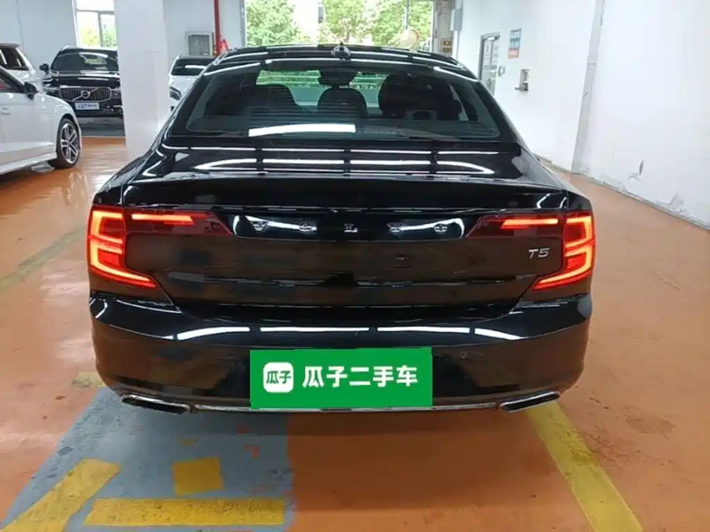 Volvo S90 — миниатюра 6
