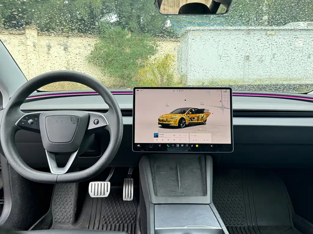 Tesla Model 3 — миниатюра 8