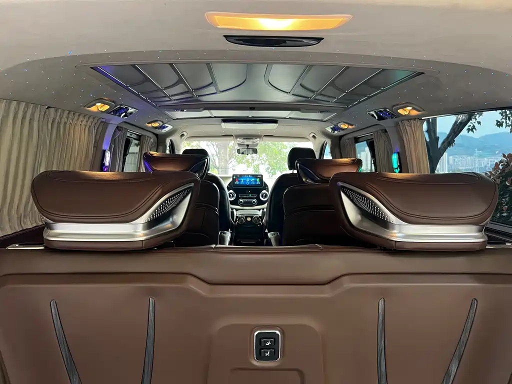 Mercedes-Benz Vito — миниатюра 7