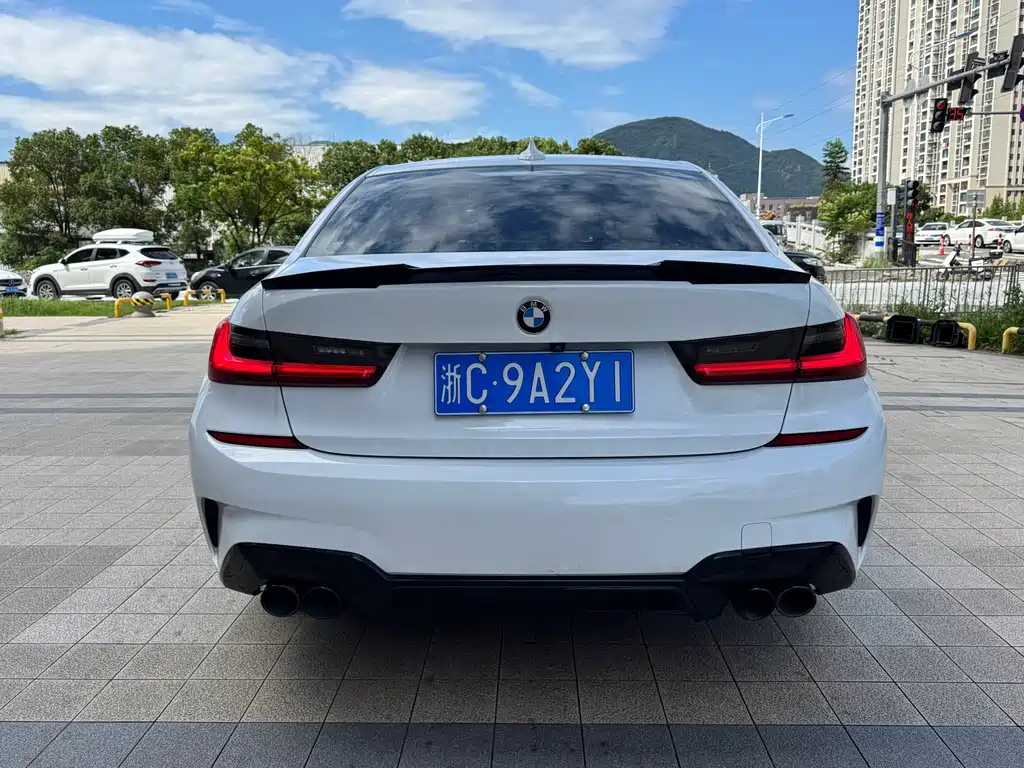 BMW 3 Series — миниатюра 4