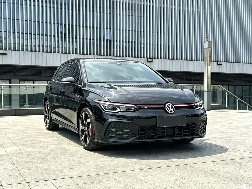 Volkswagen Golf GTI — миниатюра 3