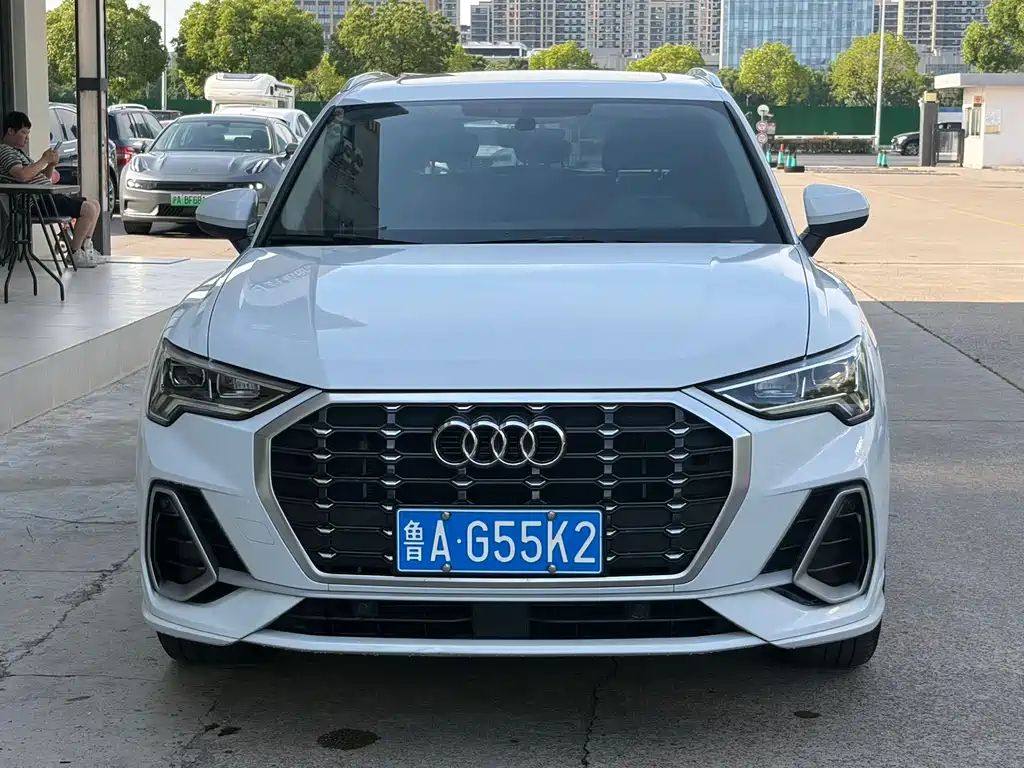 Audi Q3 2022 35 TFSI
