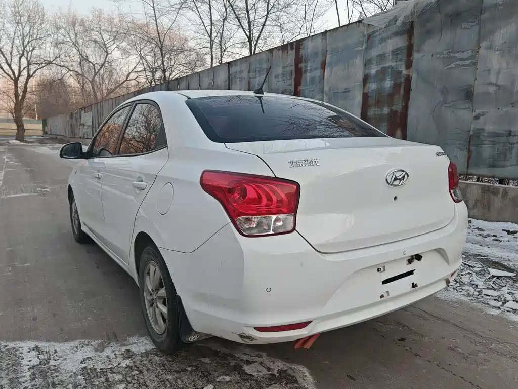 HYUNDAI RENA