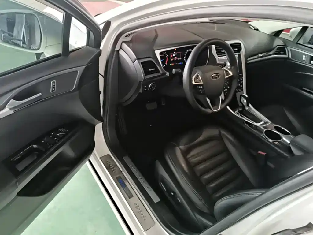 Ford Mondeo — миниатюра 16