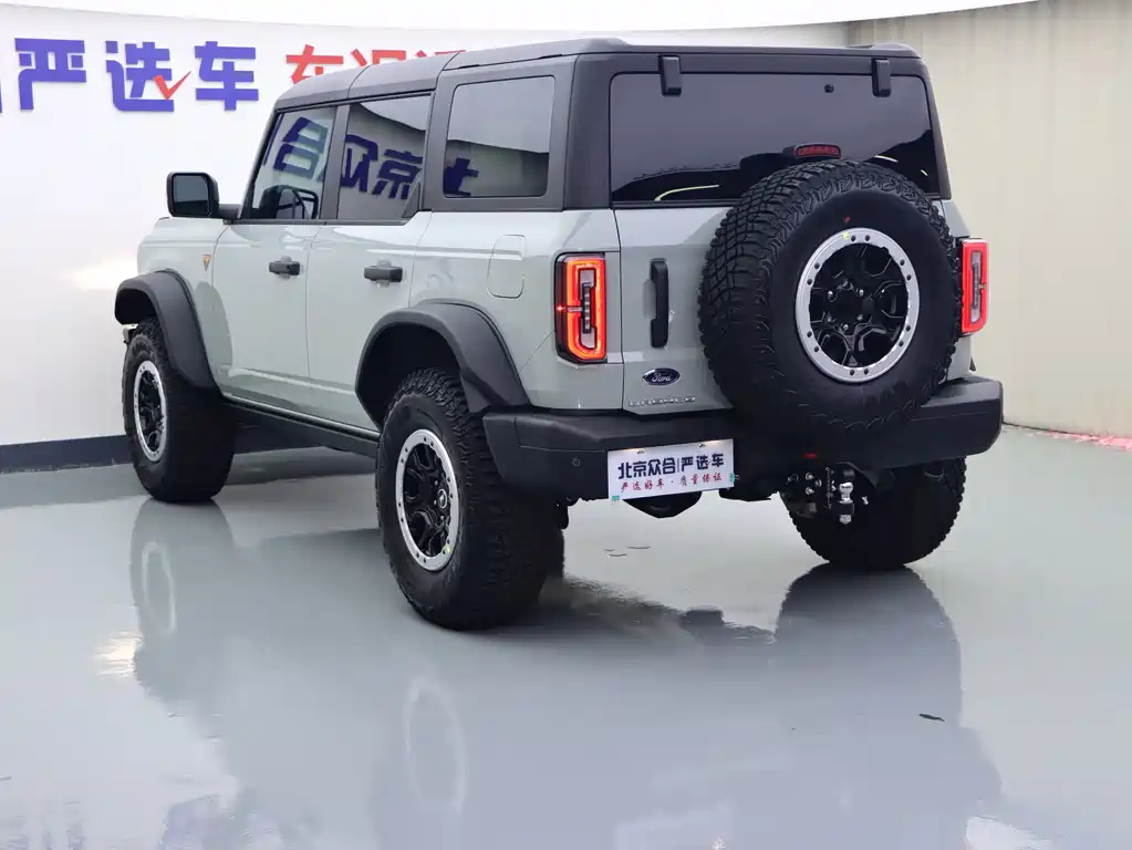 Ford Bronco — миниатюра 21