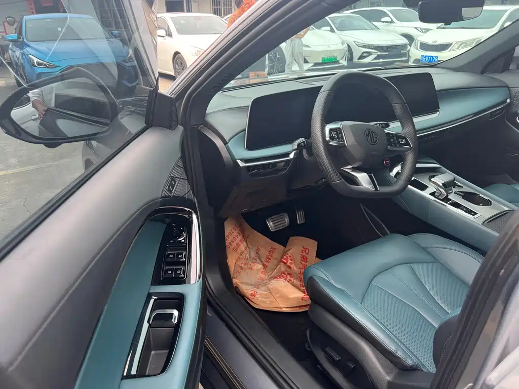 MG 7 2025 1.5T 300 DCT