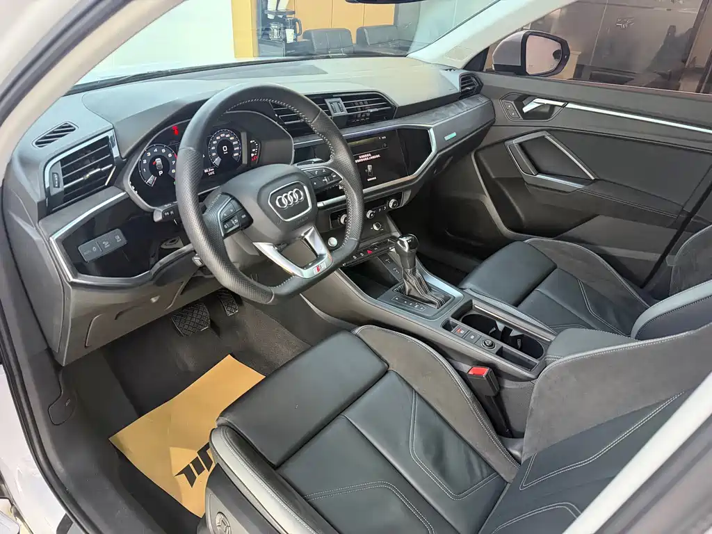 Audi Q3 Sportback — миниатюра 7