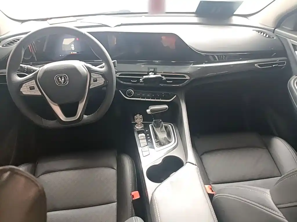 Changan Eado — миниатюра 10