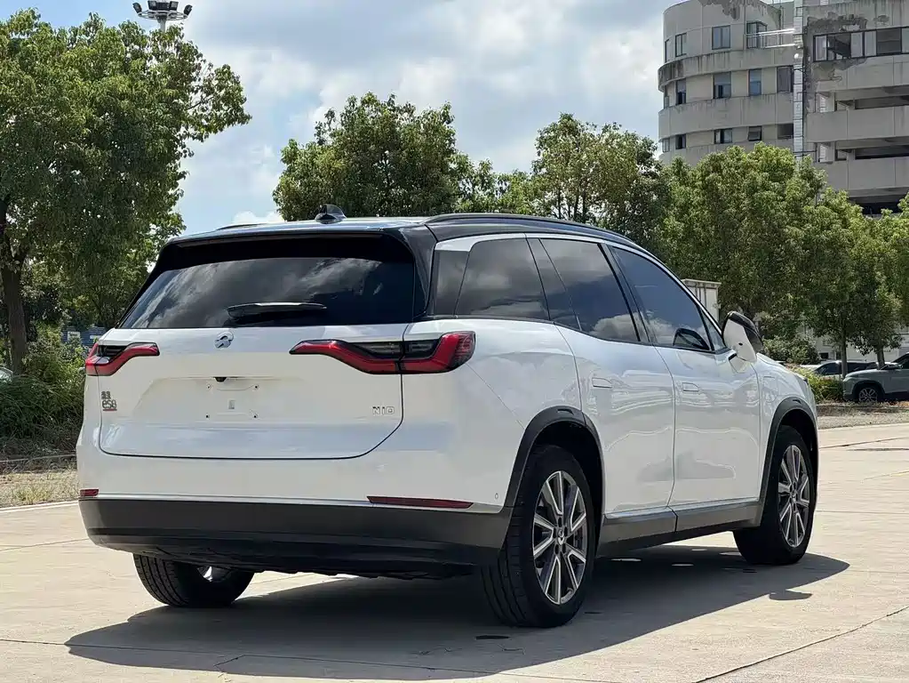 NIO ES8 — миниатюра 7