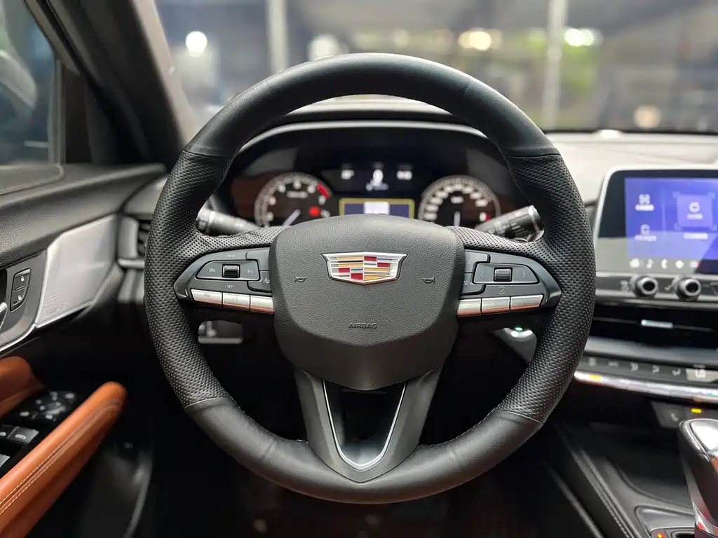 Cadillac CT4 — миниатюра 10