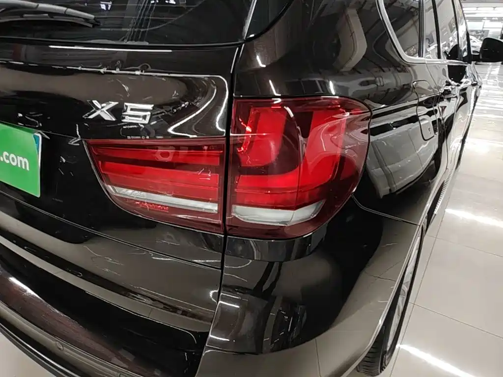 BMW X5 (Import) — миниатюра 8