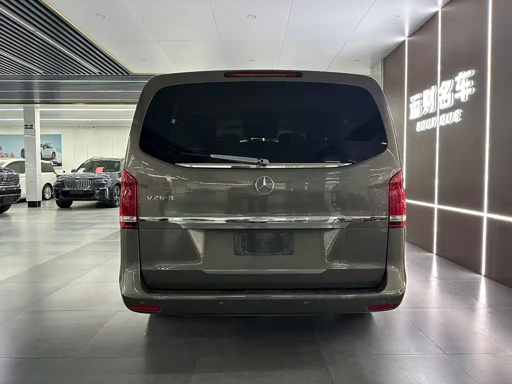 Mercedes-Benz V-Class — миниатюра 8